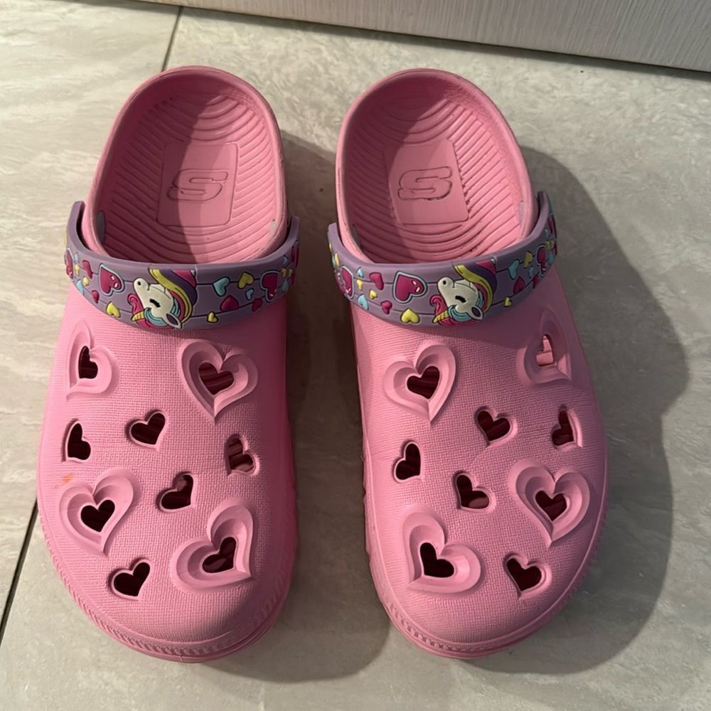 Sketchers shoes